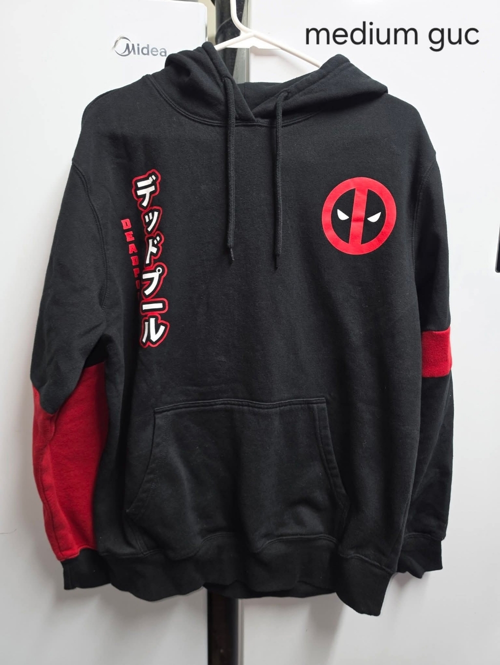 Marvel Deadpool Hoodie Medium Black Red Pullover Graphic Sweatshirt Comic Fan